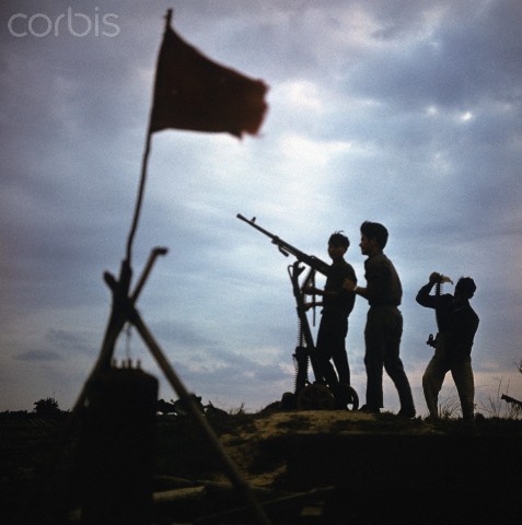 Hà Nội 1973 - Bộ đội trên căn cứ tại phố Khâm Thiên.